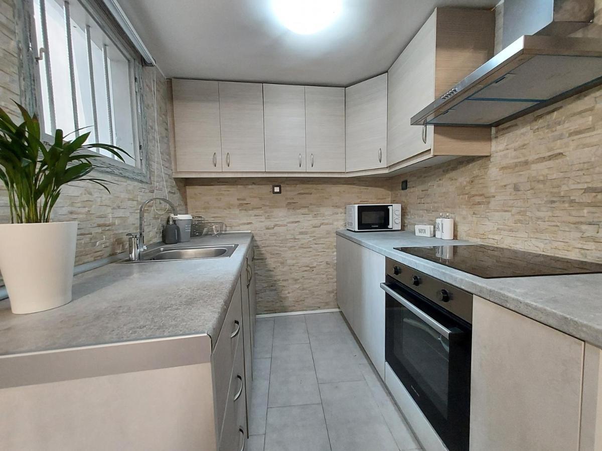 Anastasia'S Apartment With Yard 雅典 外观 照片