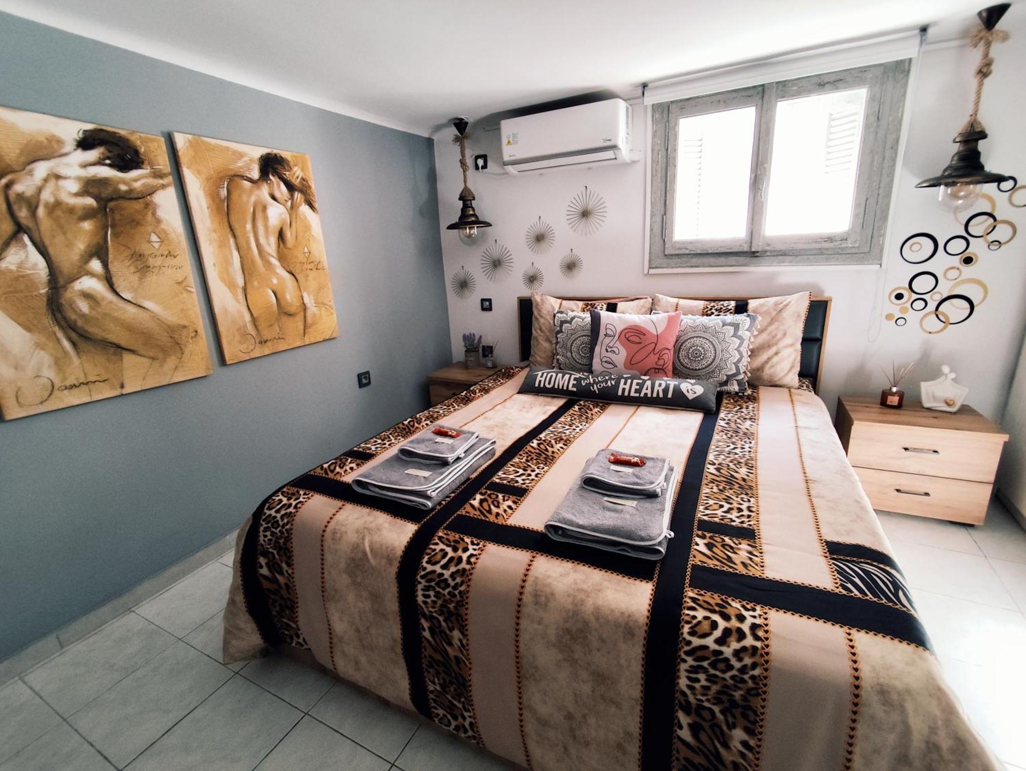 Anastasia'S Apartment With Yard 雅典 外观 照片