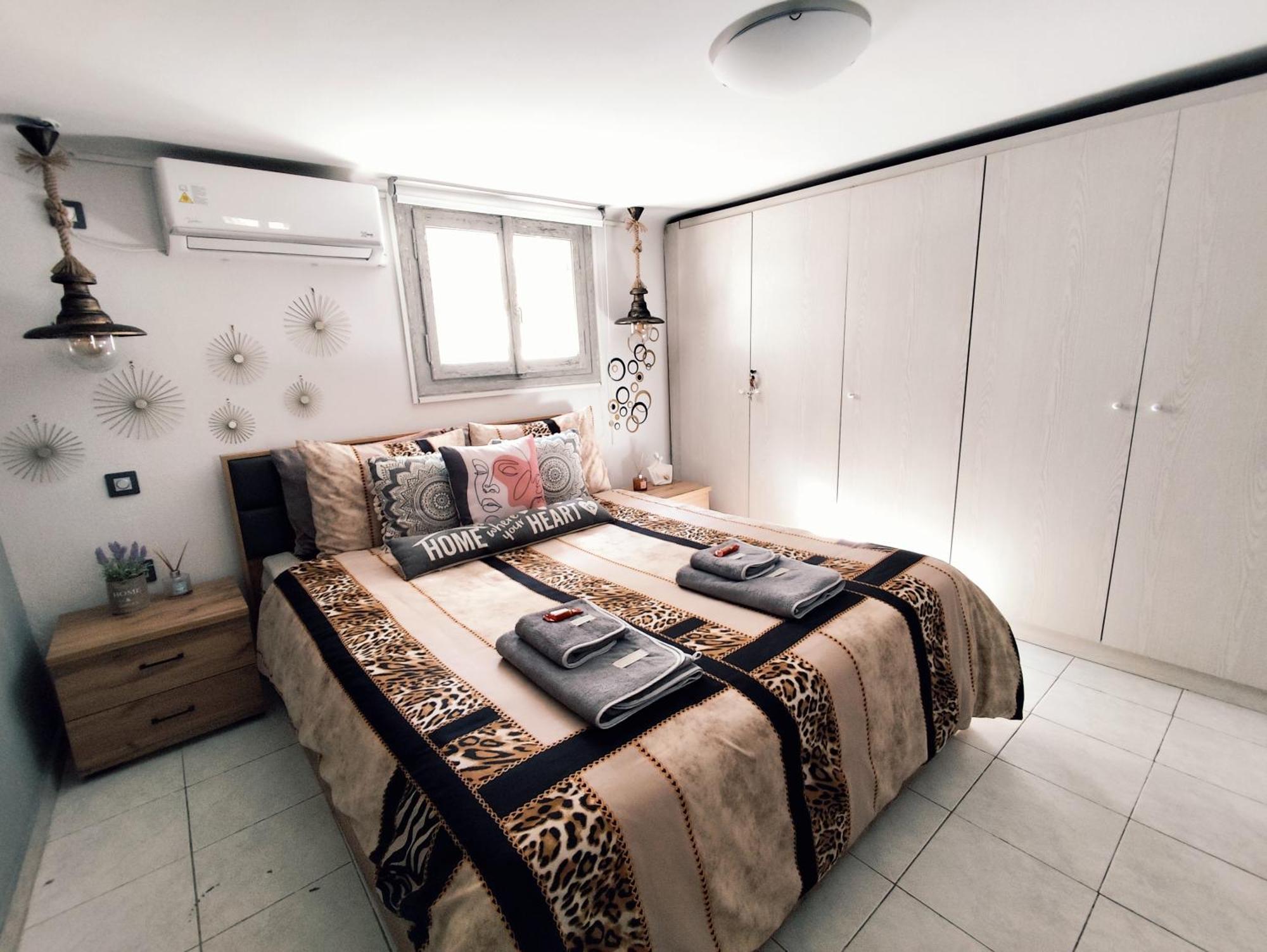 Anastasia'S Apartment With Yard 雅典 外观 照片